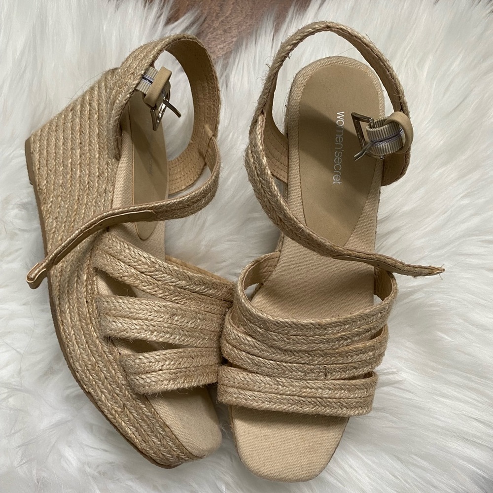 sack sandals